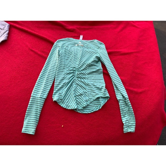 Guess Kids Pink Striped Sequin Logo Sweater Size 7 & Two Long Sleeve Tops - Picture 8 of 12